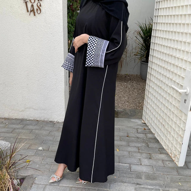 Kuffiyeh Abaya Closed Abaya & Hijab