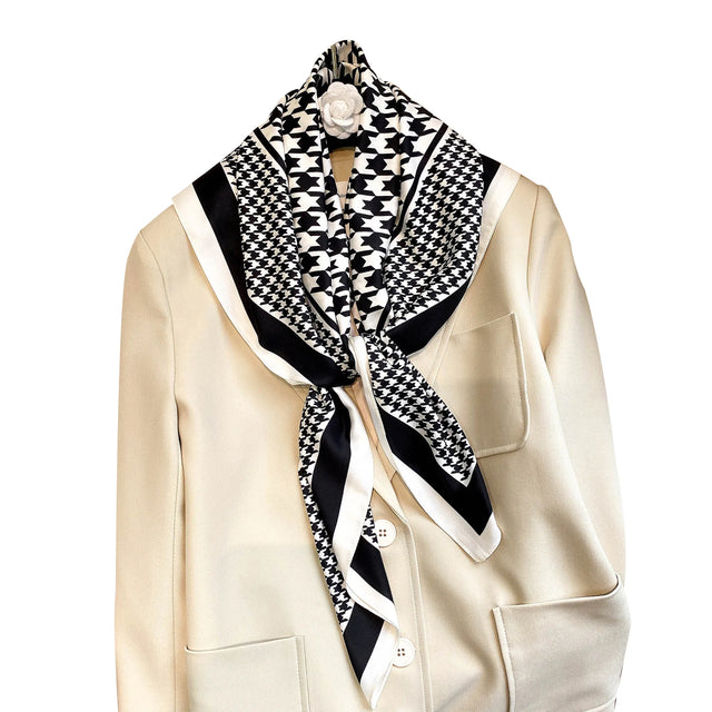 90x90cm Luxury Silk Lattice Print Bandanna – Fashion Square Scarf for All Seasons